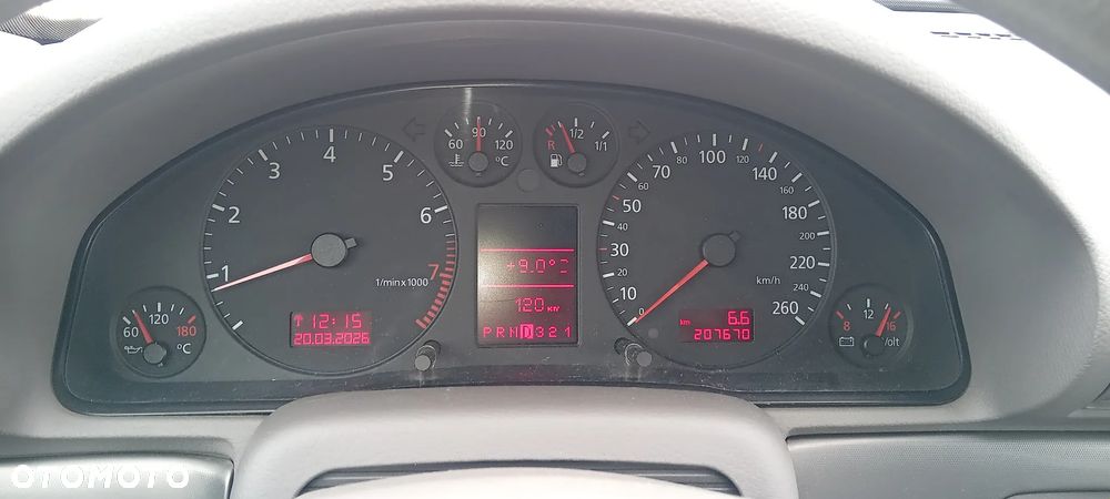 Audi A4 Avant - 11
