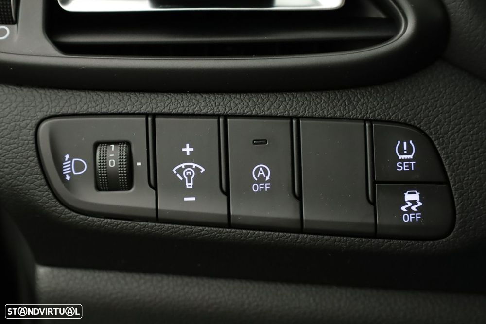 Hyundai i30 1.0 T-GDI Style Plus DCT - 18