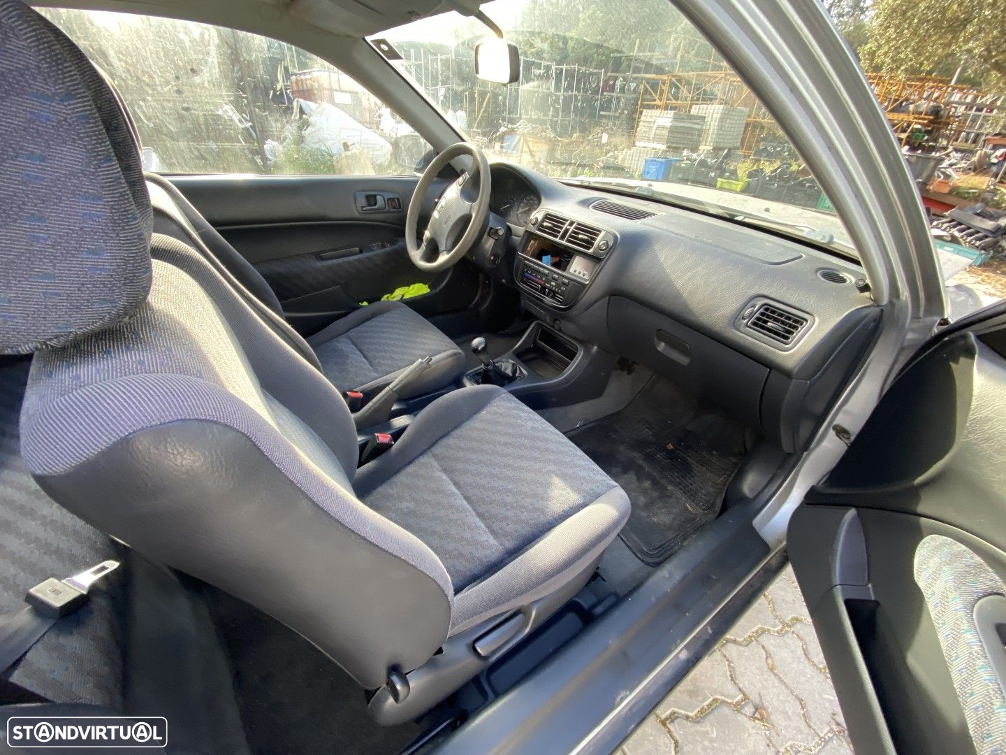 Honda Civic VI (EJ9/EK) 1.4i de 2000 disponível para peças CONSOLA SOFAGEM VENDI... - 6