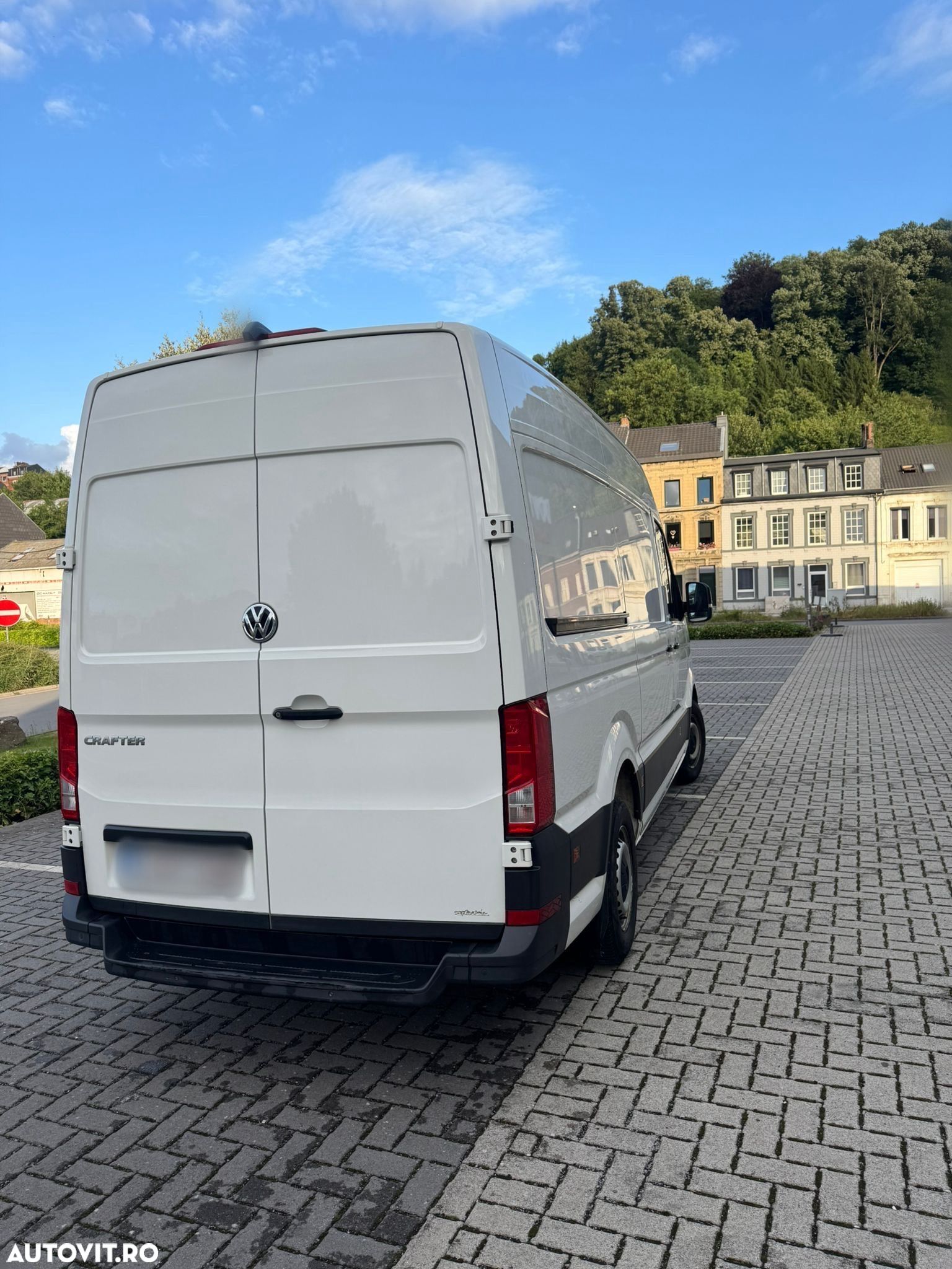 Volkswagen Crafter - 1