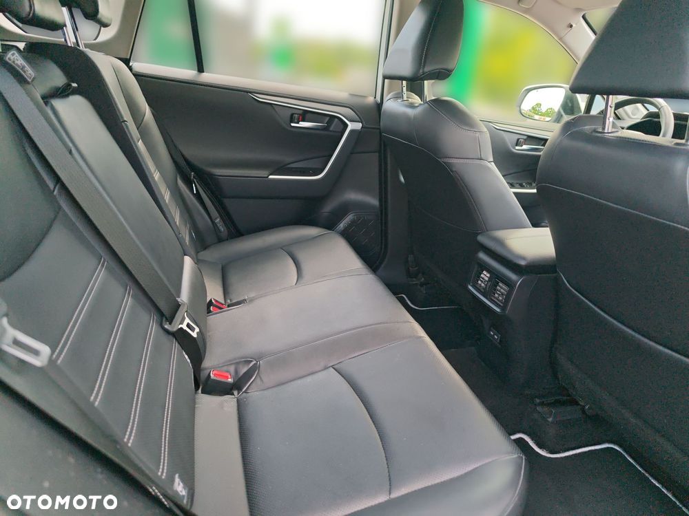 Toyota RAV4 - 11