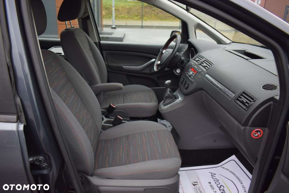 Ford C-MAX - 22