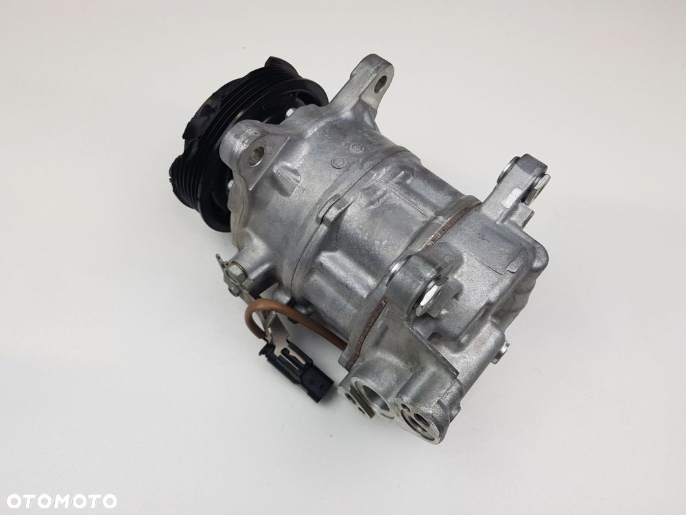 Kompresor Sprężarka klimatyzacji BMW G20 G30 G80 G82 3.0i 9482996 - 5