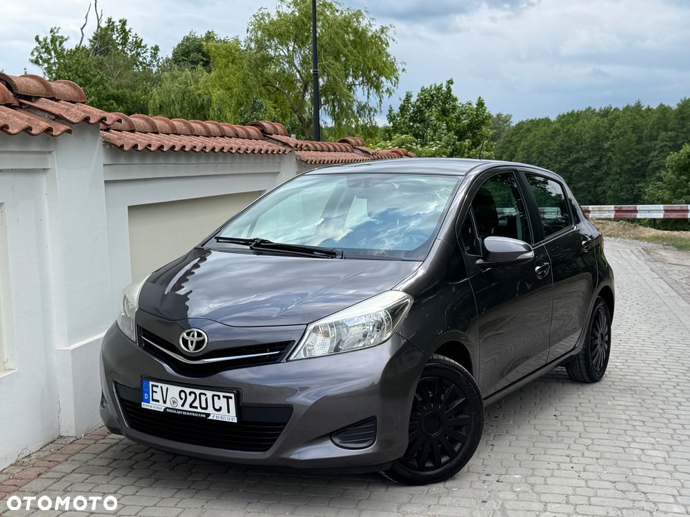 Toyota Yaris - 1