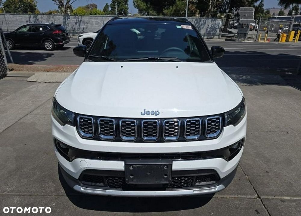 Jeep Compass - 2