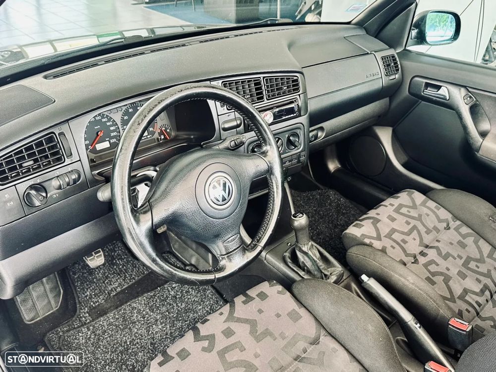 VW Golf Cabriolet - 17