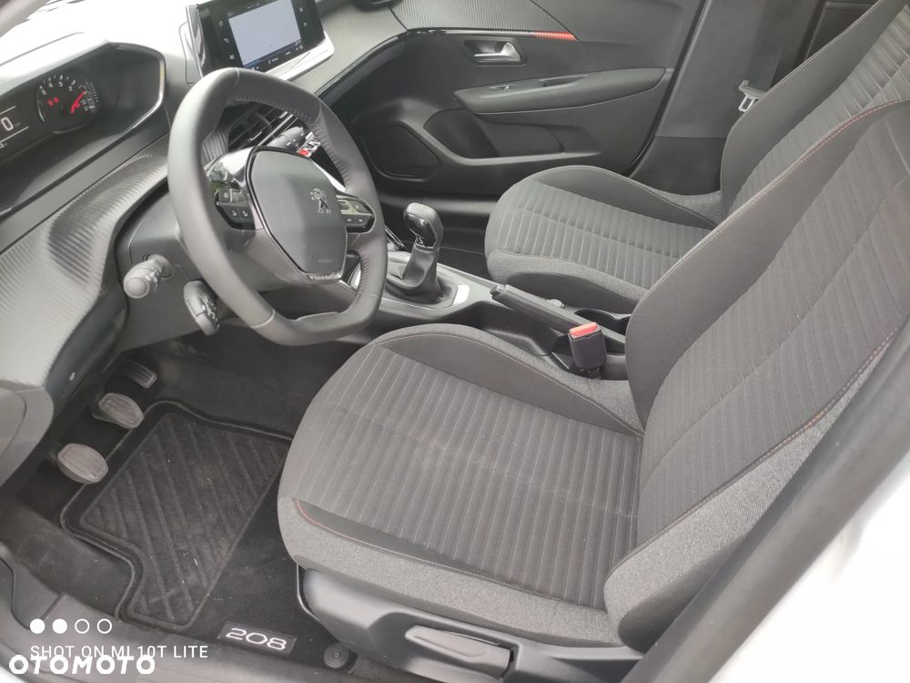 Peugeot 208 1.2 PureTech Style S&S - 10