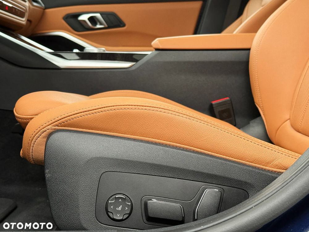 BMW Seria 3 320d xDrive M Sport Sport - 26
