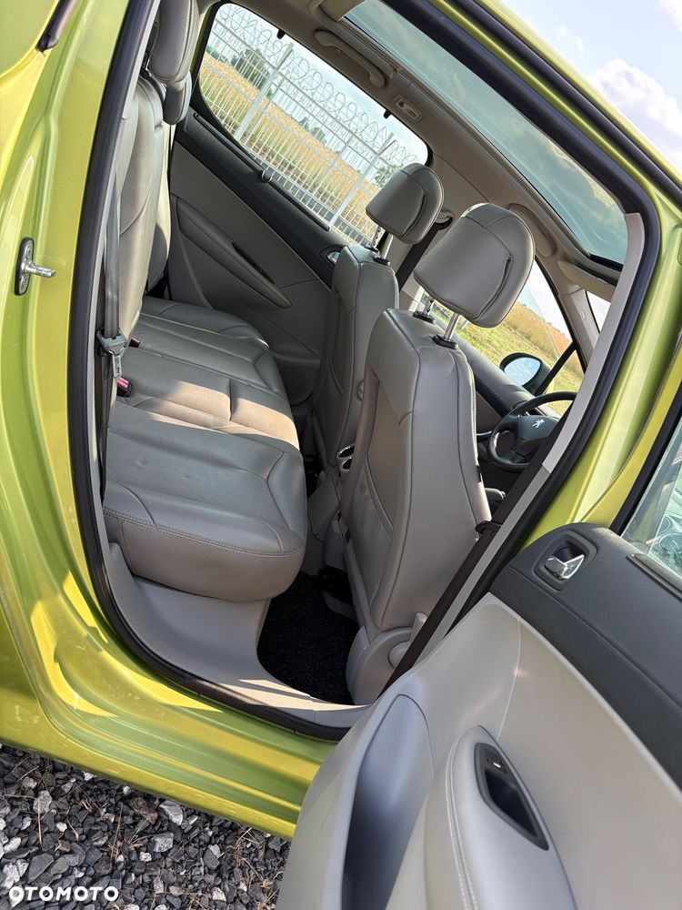 Peugeot 308 1.6 Premium - 17