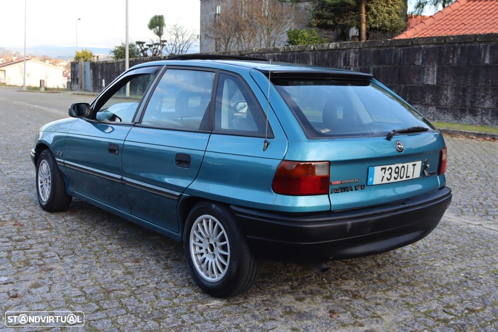 Opel Astra 1.7 TD GLS - 6