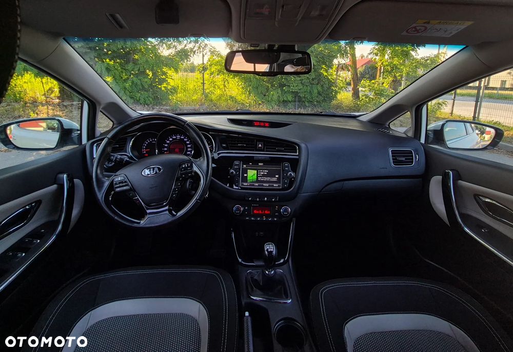 Kia Ceed 1.6 GDI Business Line - 9