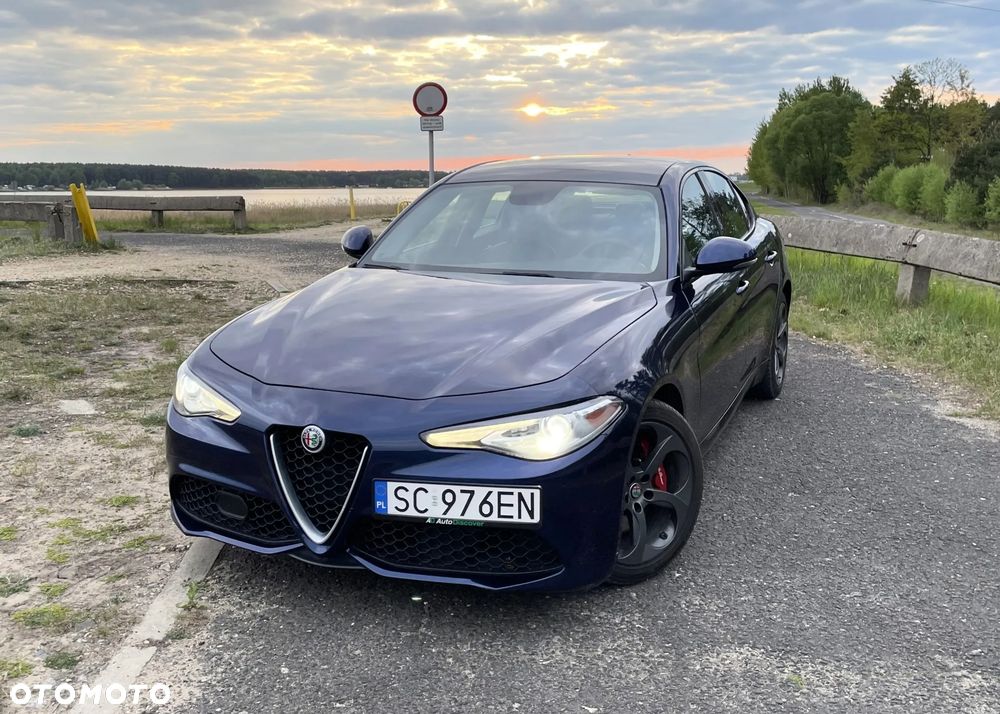 Alfa Romeo Giulia - 5