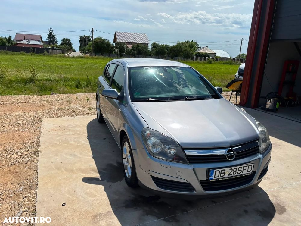 Opel Astra 1.6i Sport - 4