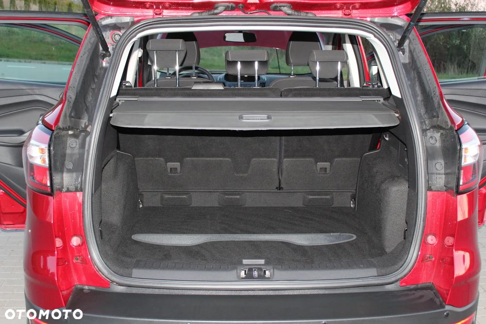 Ford Kuga 1.5 TDCi 2x4 Business Edition - 26