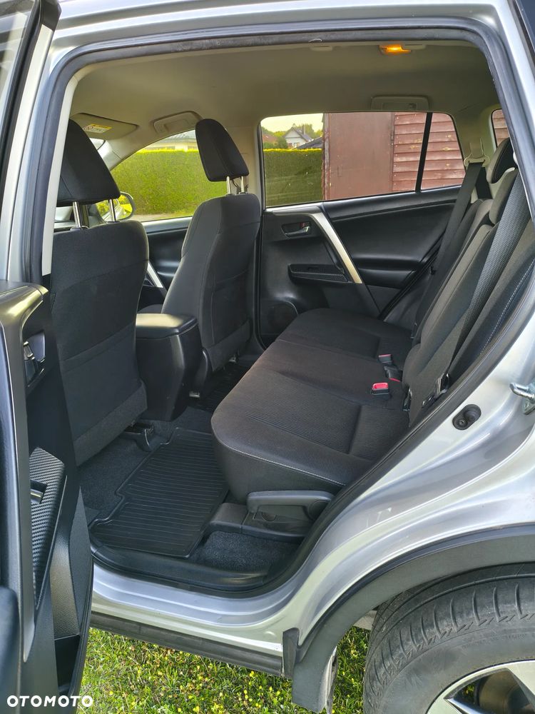 Toyota RAV4 2.0 D-4D Premium 4x2 - 8