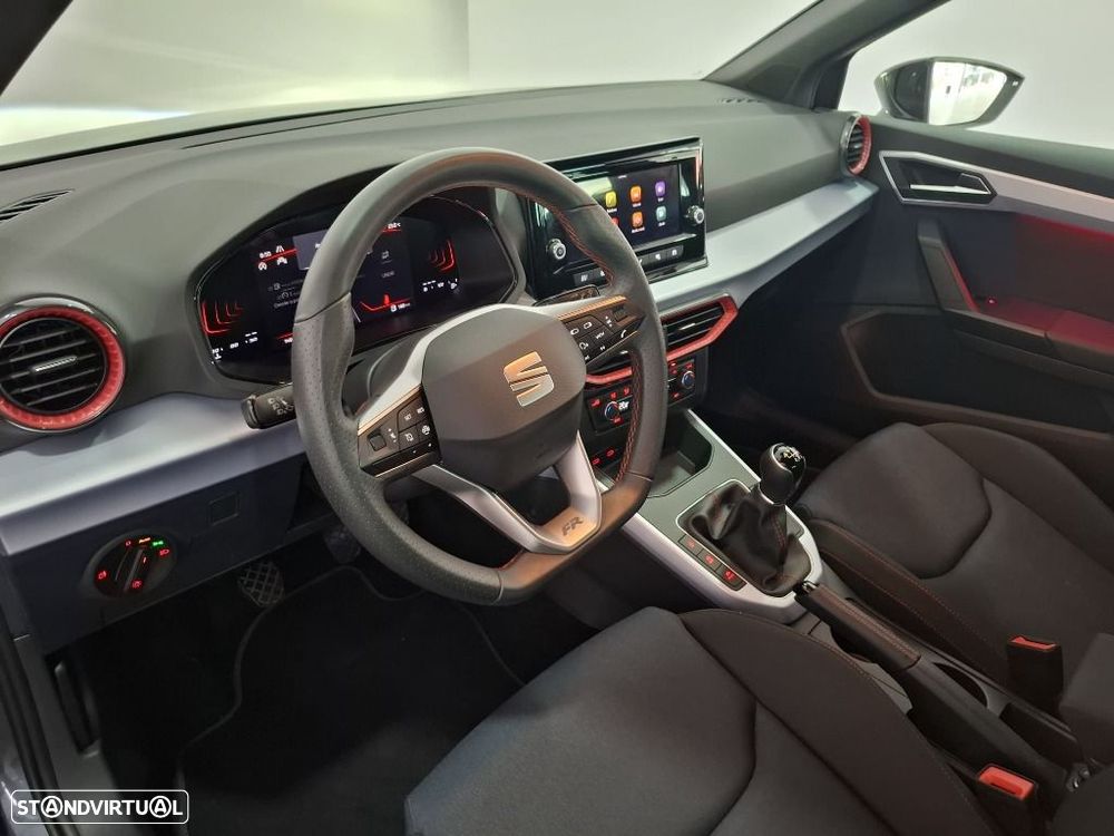 SEAT Arona 1.0 TSI FR - 13