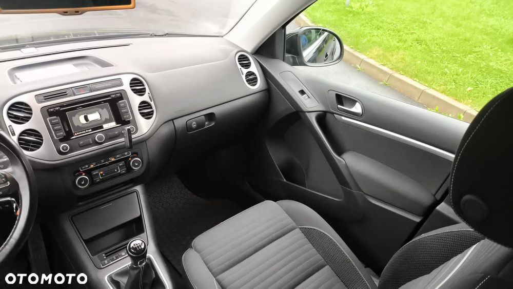 Volkswagen Tiguan 2.0 TDI DPF BlueMotion Technology Cup Sport & Style - 21