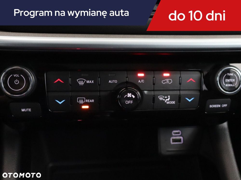 Jeep Compass - 18