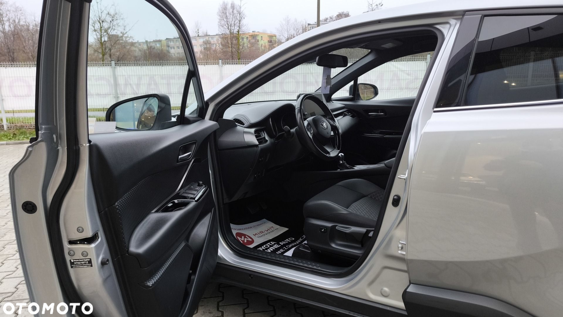 Toyota C-HR - 24