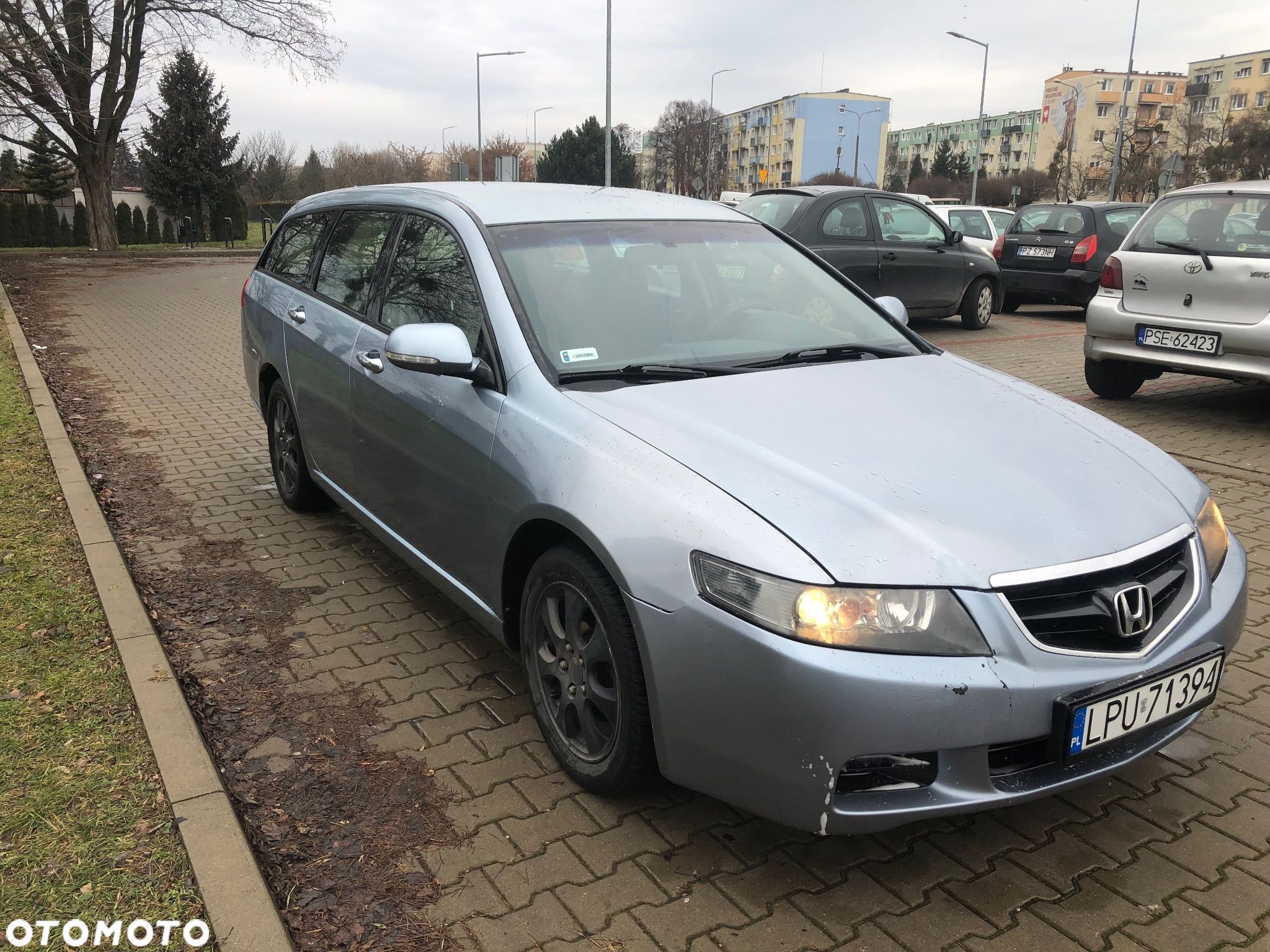 Honda Accord 2.0 Comfort - 1