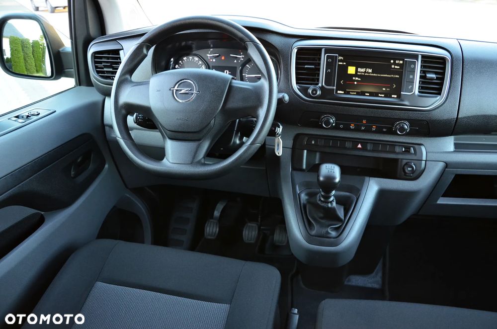 Opel Vivaro Standard Flexcab - 33