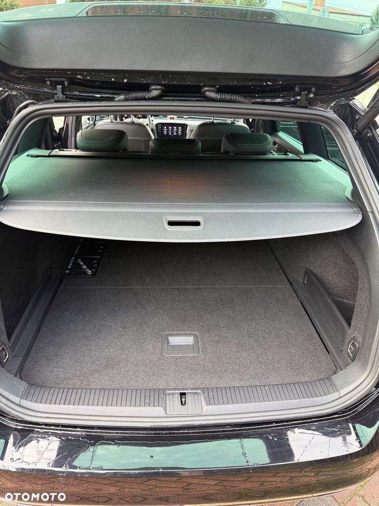 Volkswagen Passat 1.5 TSI OPF DSG Highline - 29