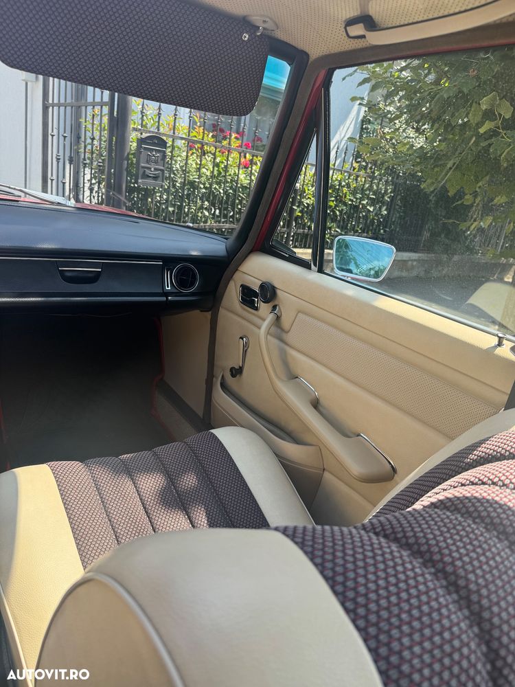 Mercedes-Benz W114 - 11