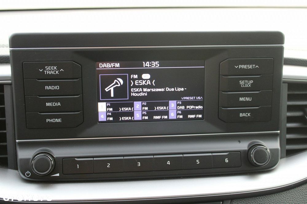 Kia Ceed - 21