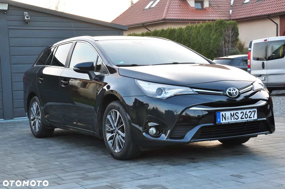 Toyota Avensis Touring Sports 1.8 Edition-S - 9