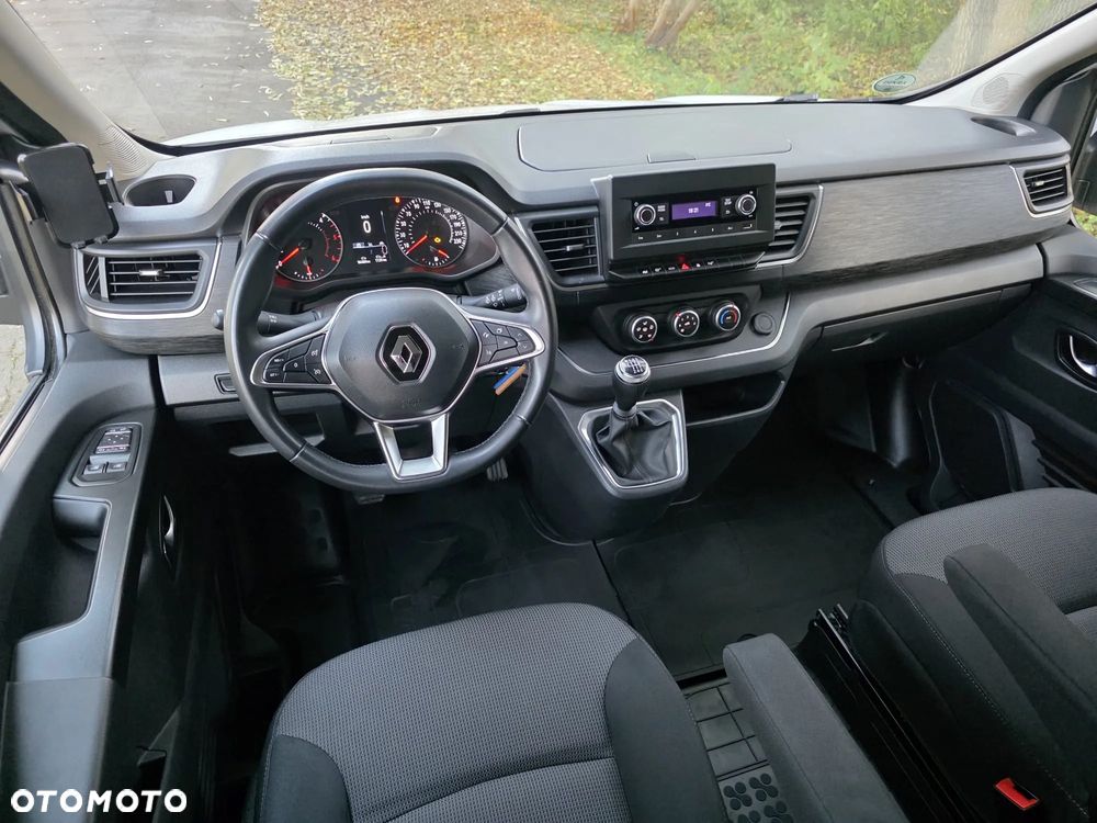 Renault Trafic - 2