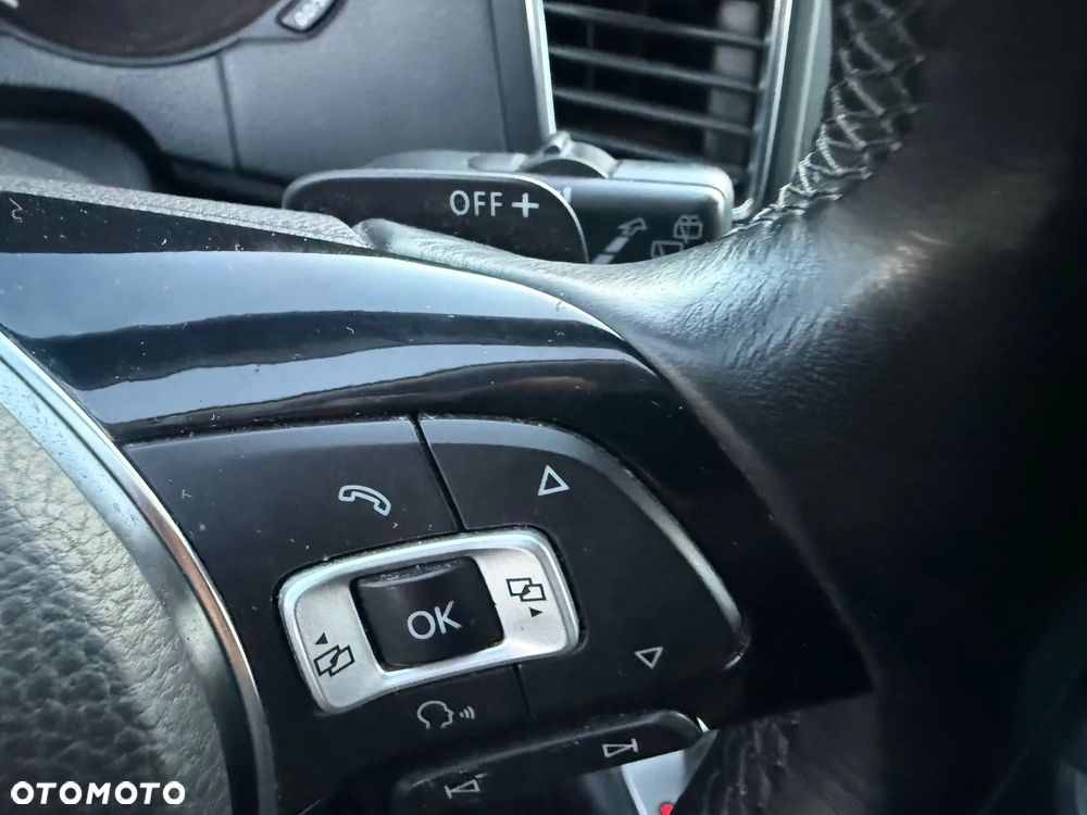 Volkswagen Sharan 2.0 TDI DSG (BlueMotion Technology) Highline - 21