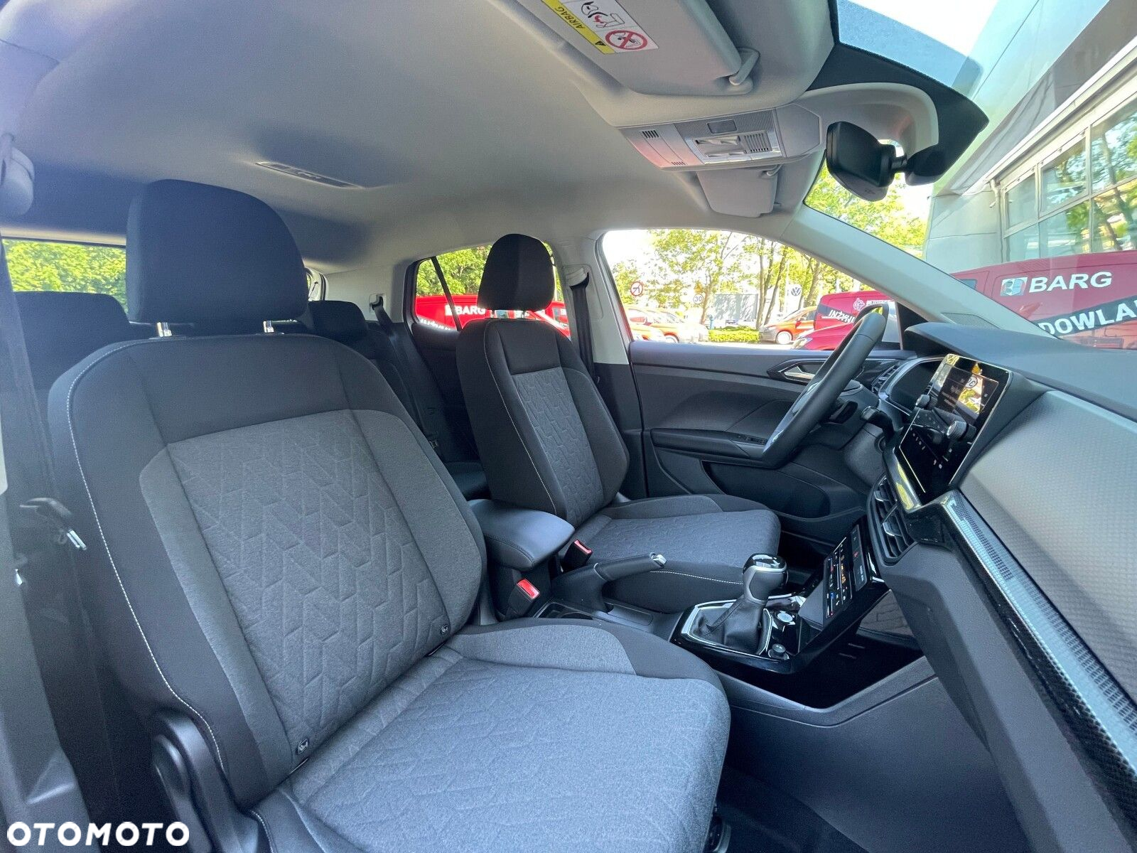 Volkswagen T-Cross - 15