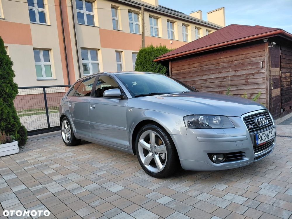 Audi A3 Sportback - 1