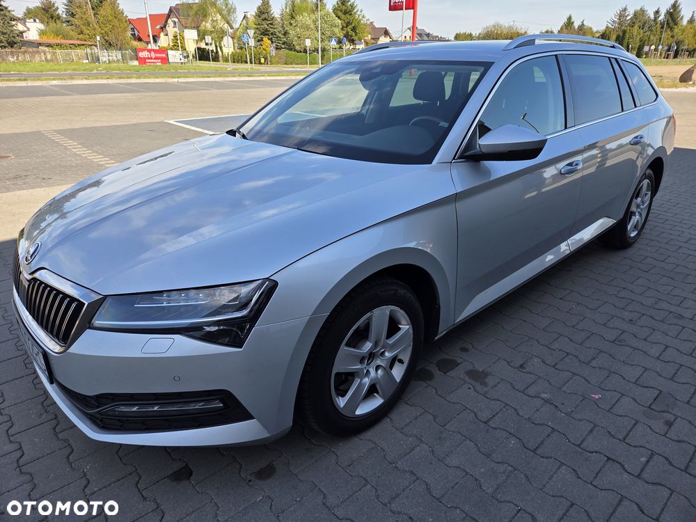 Skoda Superb 2.0 TDI SCR Ambition DSG - 8