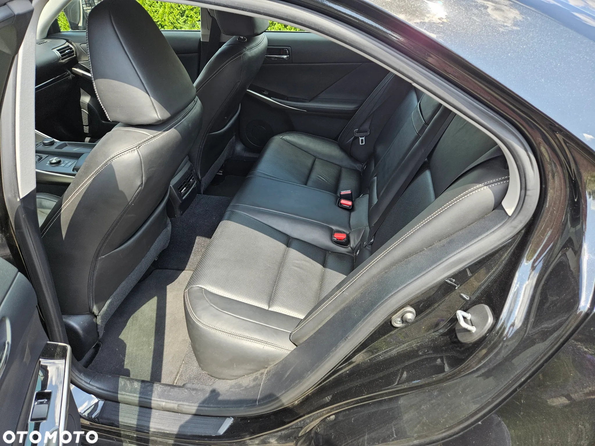 Lexus IS 200t Elegance - 2