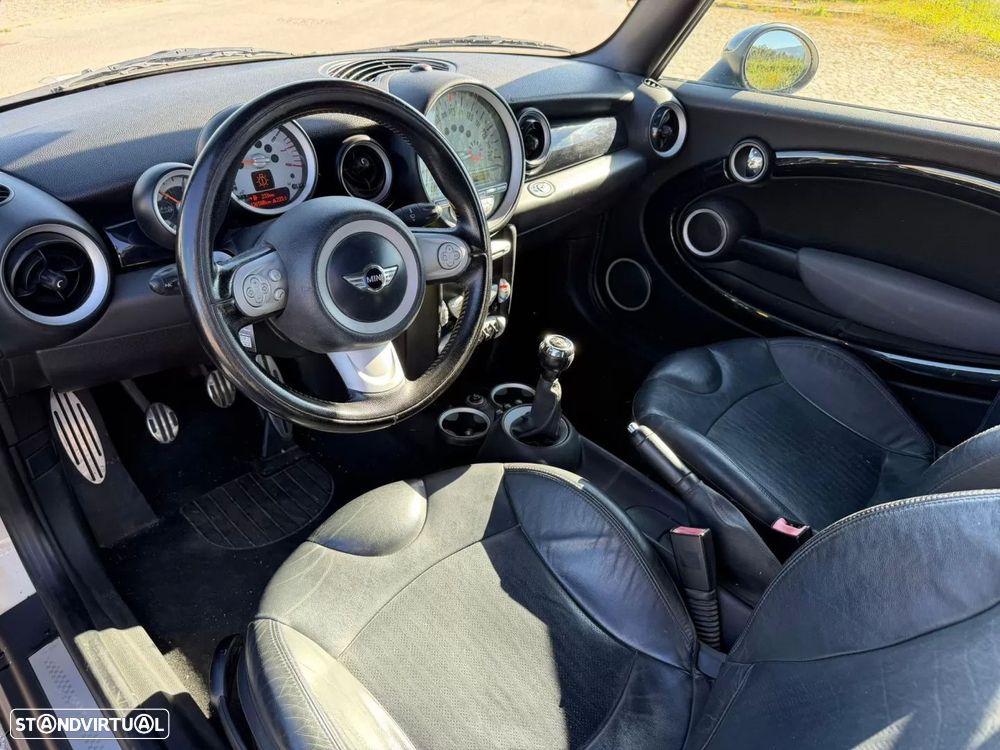 MINI Cabrio Cooper S - 13