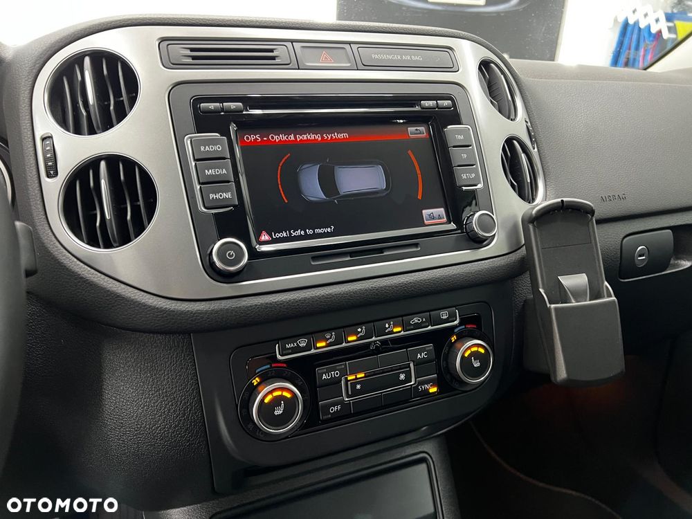 Volkswagen Tiguan - 16