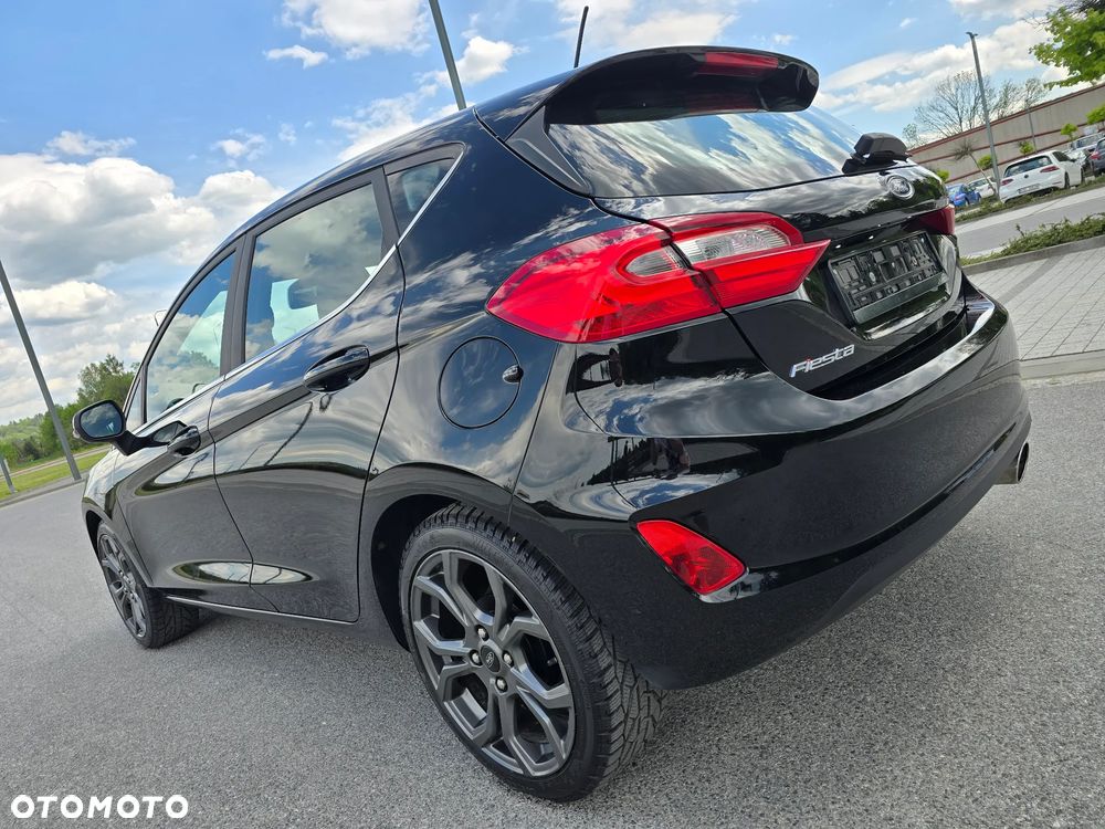 Ford Fiesta 1.1 S&S TITANIUM - 34