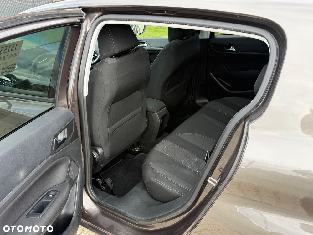 Peugeot 308 - 13