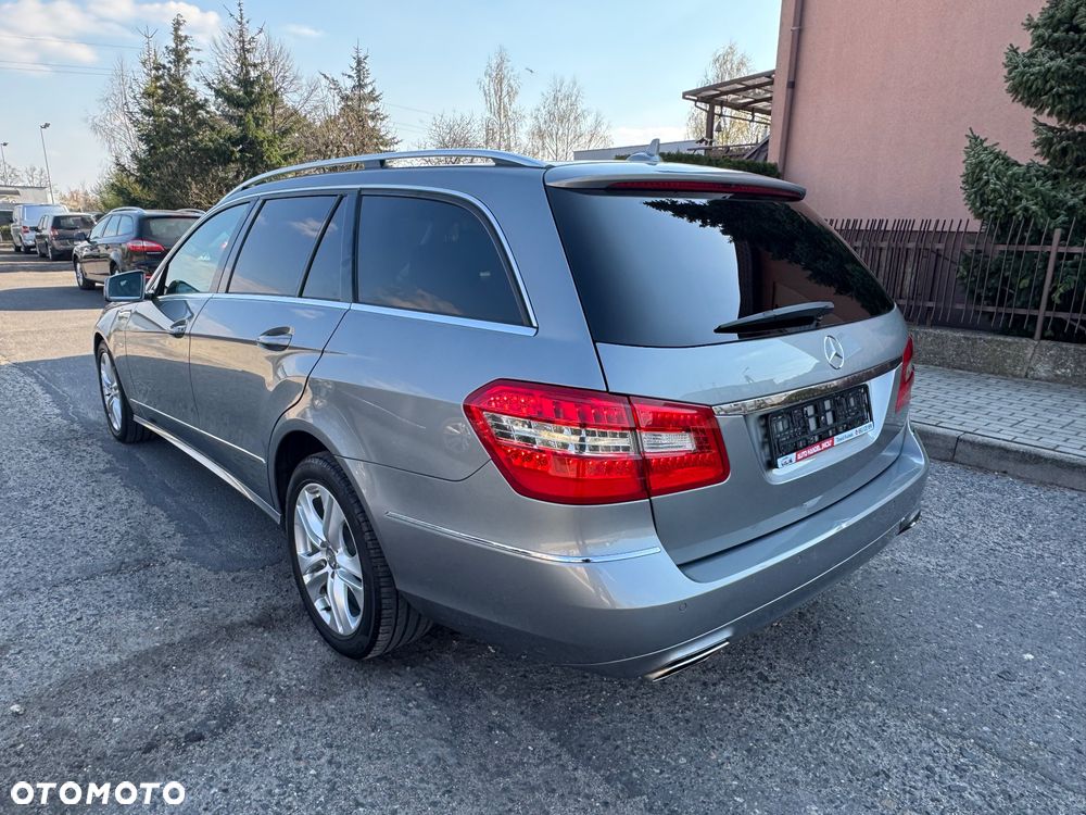 Mercedes-Benz Klasa E 200 CGI BlueEffICIENCY Avantgarde - 29