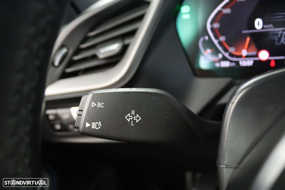 BMW 116 d Pack Desportivo M Auto - 14