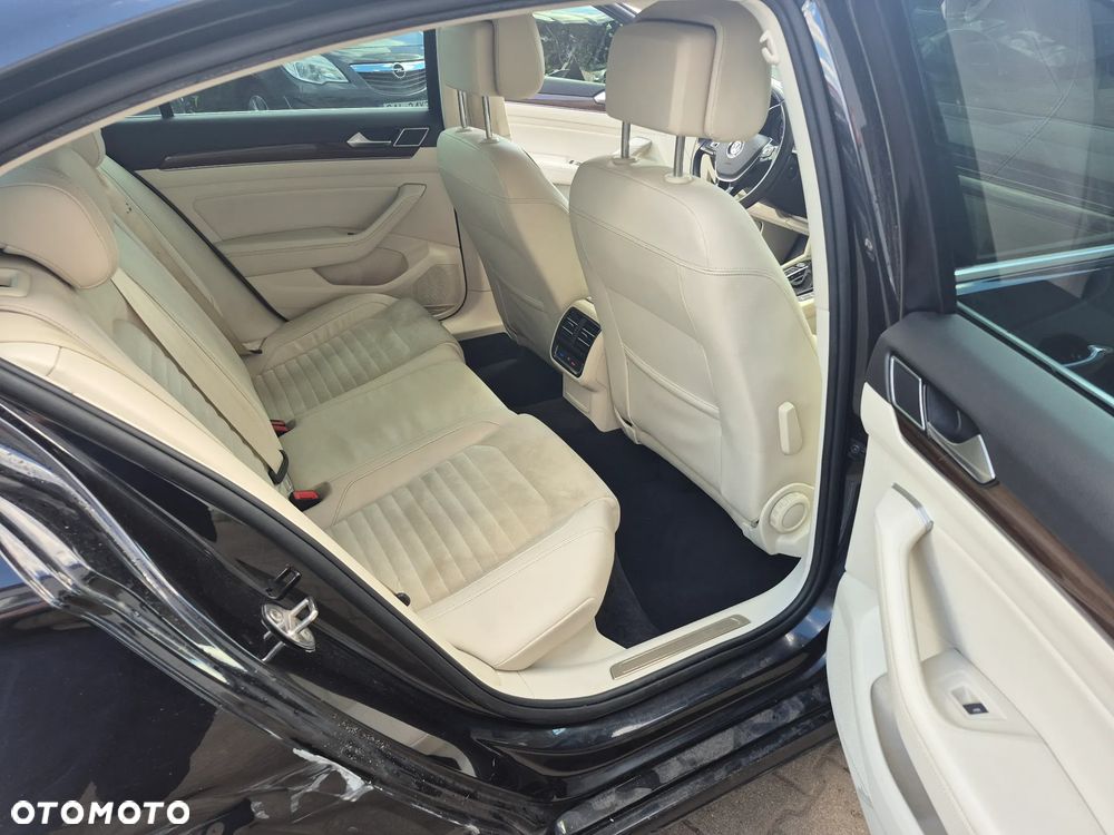 Volkswagen Passat 2.0 TDI BMT Highline DSG - 11