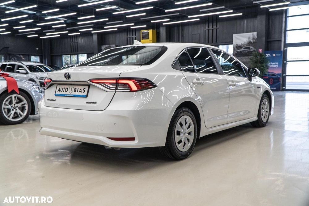 Toyota Corolla 1.8 HSD Dynamic - 8