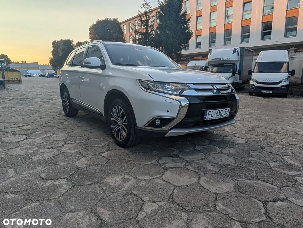 Mitsubishi Outlander 2.0 Intense + Navi 4WD CVT - 5