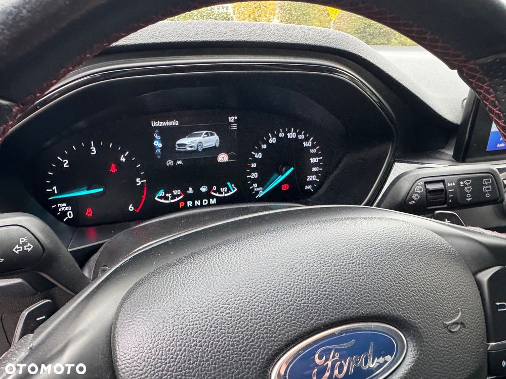 Ford Focus 1.5 EcoBlue Start-Stopp-System ST-LINE STYLE - 13