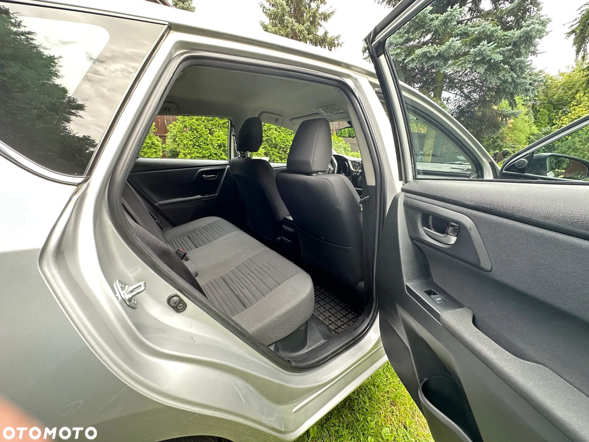 Toyota Auris Hybrid 135 Comfort - 10