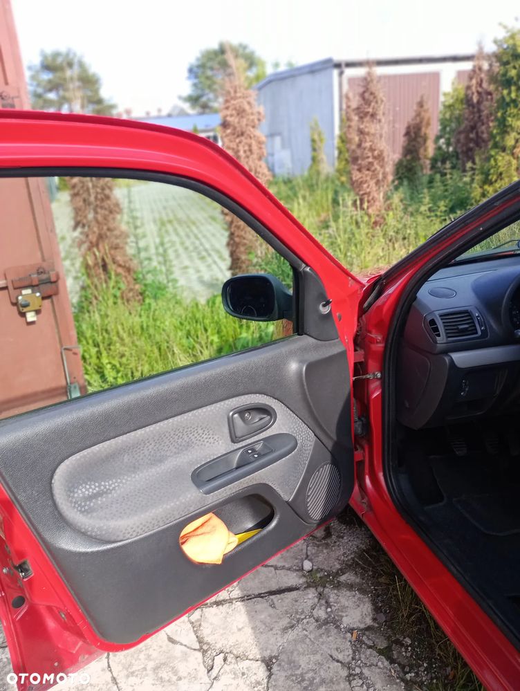 Renault Clio - 5