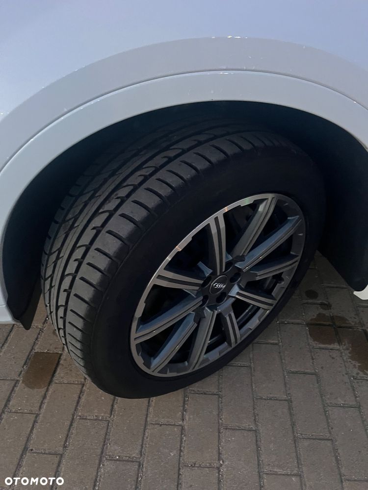 Audi Q7 - 10