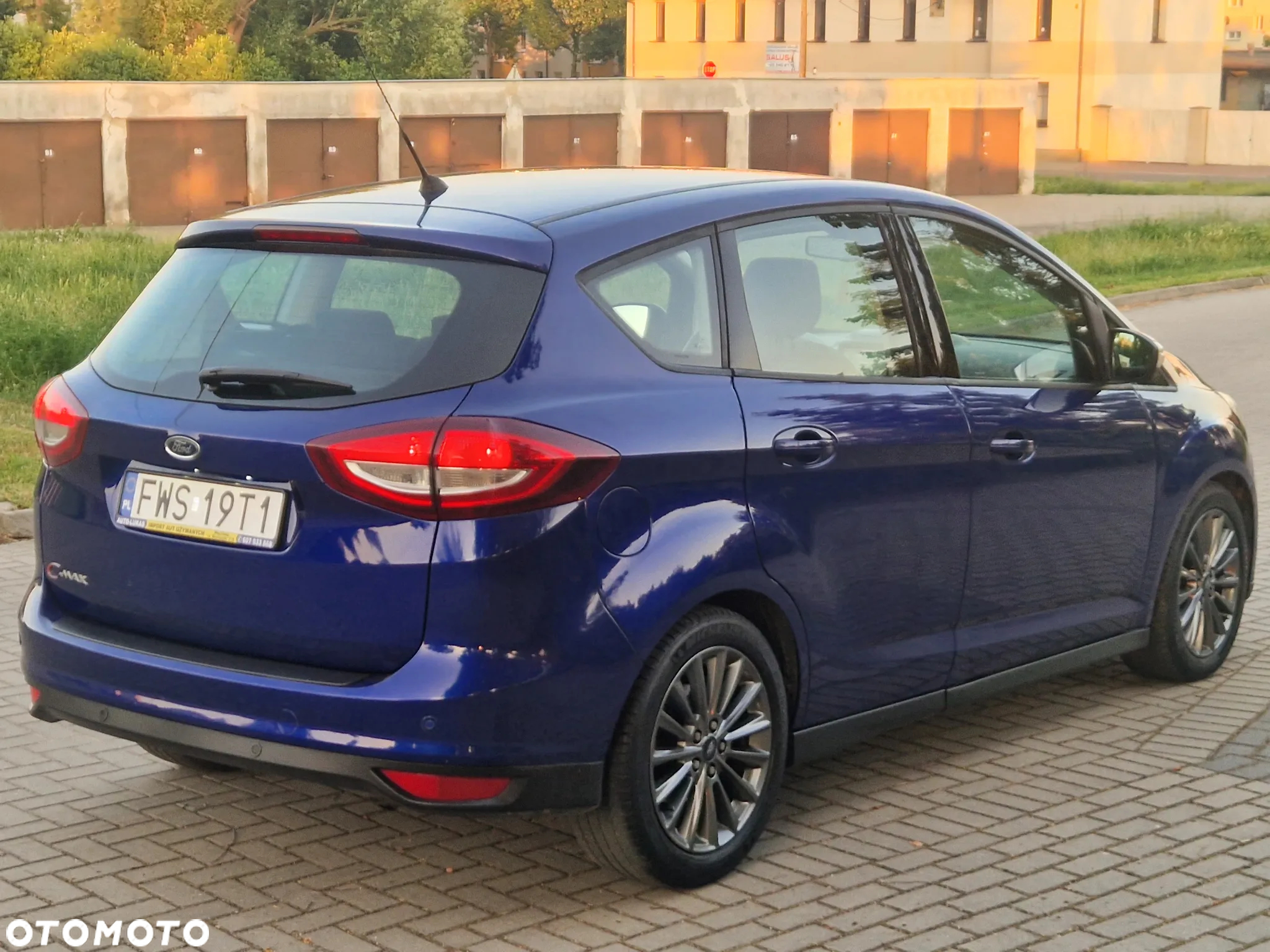 Ford C-MAX 2.0 TDCi Start-Stop-System Trend - 12