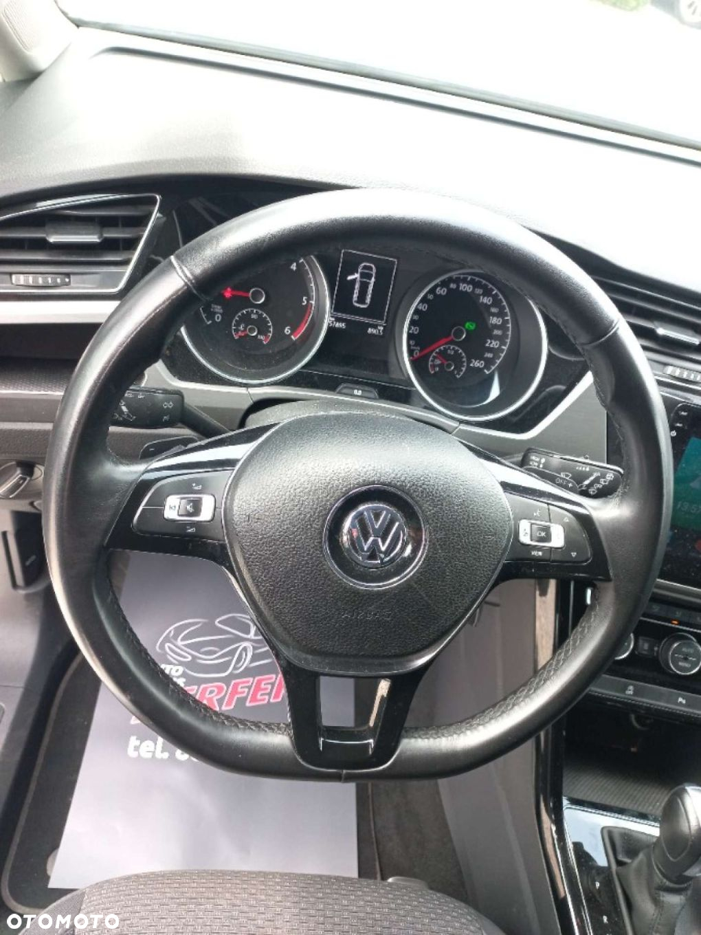 Volkswagen Touran - 13